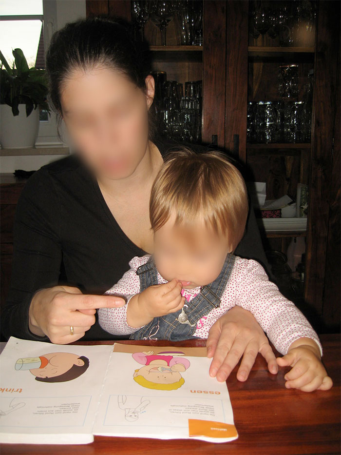 BabyHandzeichen für essen